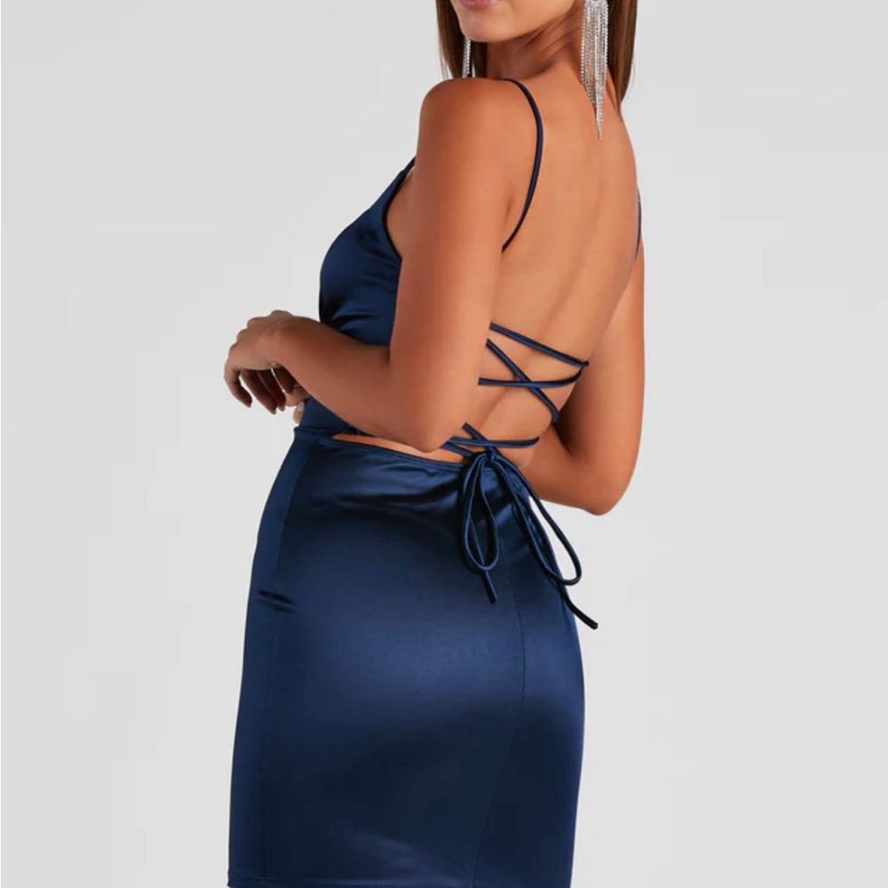 Navy blue backless homecoming dress - Picture 2 of 3